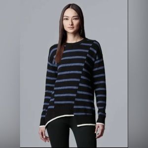 NWT New Simply VERA WANG  Asymmetric Sweater Pullover Long Sleeve Blue Black
